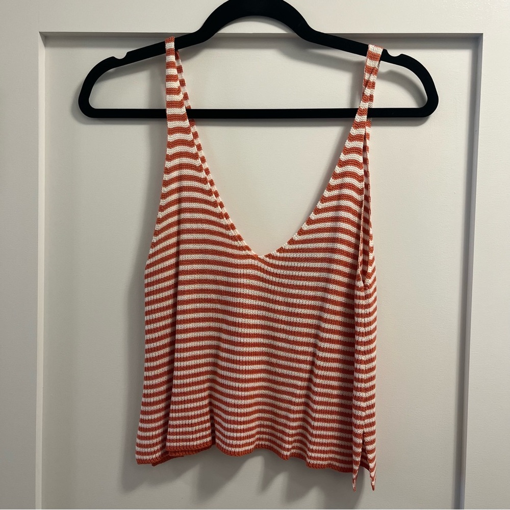 Forever 21 Red and White Sleeveless Crop Tank Top